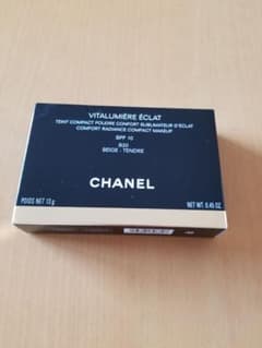 CHANEL　ファンデーションのサムネイル