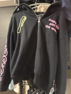 ASHLEY WILLIAMS KITTEN BUTTERFLY HOODIEのサムネイル