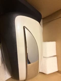 ダイハツ ムーヴキャンバス 純正ドアミラーサイドミラ一左側のサムネイル