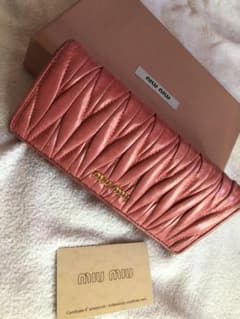 miumiu財布のサムネイル