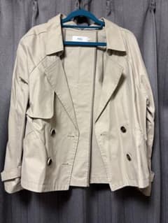 AZUL BY MOUSSY ショートトレンチコート ベージュ Sサイズのサムネイル