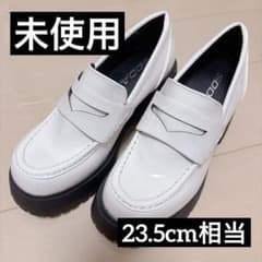 SODA 6.5 후저 코인 로퍼 화이트 에나멜 트럭 솔