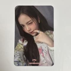 2an × Hearts2Hearts POPUP トレカ カルメンのサムネイル