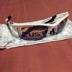 OAKLEY オークリー サングラスのサムネイル