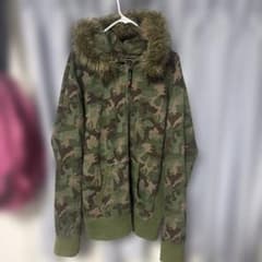 ファー付 迷彩パーカーのサムネイル