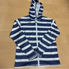 ラッシュガードのサムネイル