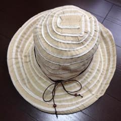 未使用 夏必須 帽子 57.5cm ベージュ系のサムネイル