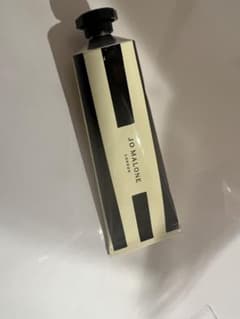Jo Malone イングリッシュ ペアー & フリージア ハンドクリームのサムネイル