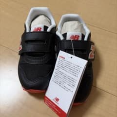 新品未使用 New Balance 373 スニーカー ブラック レッド16cmのサムネイル