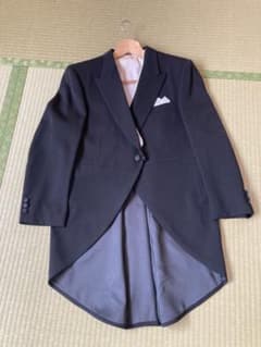 yamaバラ栽培家…薔薇挿し穂出品中！様専用】モーニングスーツ（名前の刺繍入り）のサムネイル
