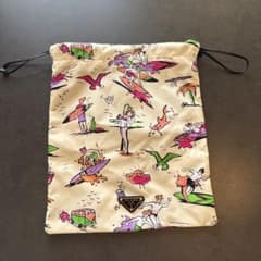 PRADA サーフィン柄 ナイロン巾着 限定品 PRADA サーフィン柄 ナイロン巾着 限定品 - メルカリ