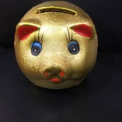 金の豚の貯金箱のサムネイル