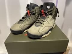 Air Jordan 6 オリーブカラー スニーカーのサムネイル