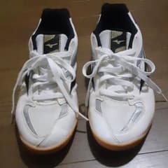 ミズノ卓球シューズのサムネイル