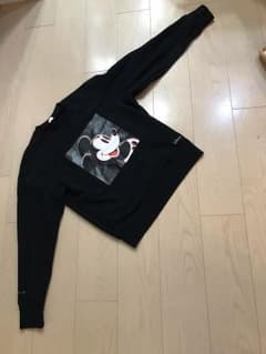 200円引きしました！早い者勝ちミッキーアートスウェット/メンズユニクロのサムネイル