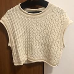 ニット トップスのサムネイル