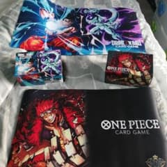 ワンピースプレイマット ドラゴンボールプレイマットのサムネイル