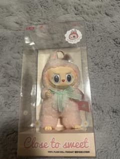 m*k様 Mokoko CloseToSweet LABUBU ぬいぐるみ【海外 m*k様 Mokoko CloseToSweet LABUBU ぬいぐるみ【海外 m*k様 Mokoko