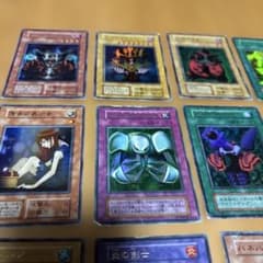 遊戯王カード　初期　17枚セット 遊戯王カード 初期 17枚セット - メルカリ