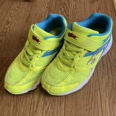 蛍光イエロー キッズスニーカー　21㎝のサムネイル
