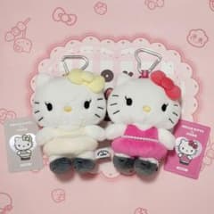 BLACKPINK ジス ハローキティぬいぐるみ キーホルダー 2点 - メルカリ