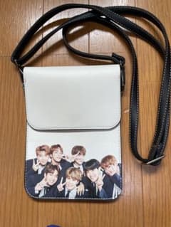 《非公式》BTSフォトプリント ショルダーバッグのサムネイル
