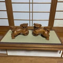 木彫りシーサー(玉乗り)2体セット - メルカリ