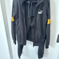 PUMA ブラックジャージ 袖イエローのサムネイル