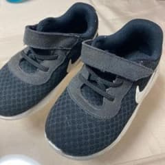 NIKE ナイキ スニーカーのサムネイル