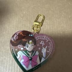 セーラームーン ハートラメアクリルキーホルダー - メルカリ