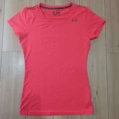 under armour ピンク クルーネックTシャツのサムネイル