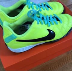 サッカースパイクNIKEキッズのサムネイル