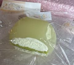 snowcake handcraft スクイーズ 未使用　抹茶大福のサムネイル
