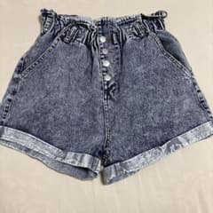 ハイウエスト ケミカルウォッシュ デニムショートパンツ Mのサムネイル