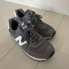 New Balance 574 グレー スニーカーのサムネイル