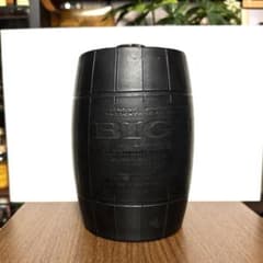 BIG T Blended Scotch Whisky 樽型ボトルのサムネイル