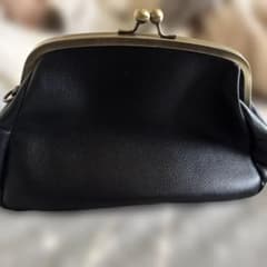 黒のがま口ショルダーバッグのサムネイル