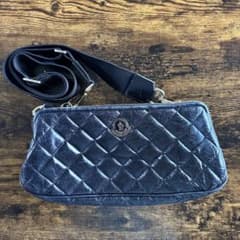MONCLER モンクレール ELIANNE キルティング ショルダー バッグのサムネイル