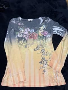花柄グラデーション長袖Tシャツ　Y2Kのサムネイル
