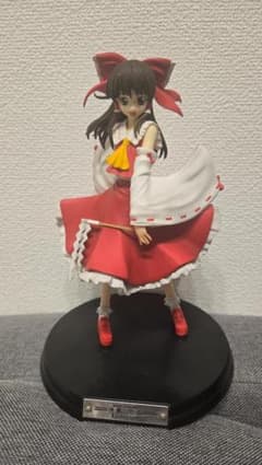 博麗霊夢　フィギュア