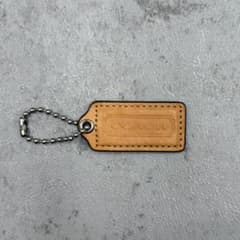 4462 極美品 COACH レザータグチャーム ベージュ ボールチェーン付きのサムネイル