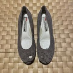 お値下げ！コンポジション　お花モチーフパンプスのサムネイル