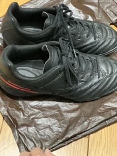 ミズノブラック サッカーシューズのサムネイル