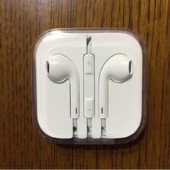 iPhone イヤホン Apple純正品 新品未使用未開封のサムネイル