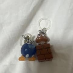 スーパーマリオ ボムへい クリボー めじるしキーホルダー 2点セットのサムネイル