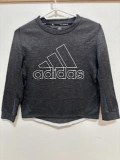 【値下げしました】adidas キッズ トレーナー 130のサムネイル