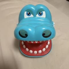 痛いワニ ワニの歯医者さん パニックゲーム パーティー おもちゃ 水色 電池不要のサムネイル
