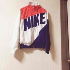 ナイキジャンバーのサムネイル