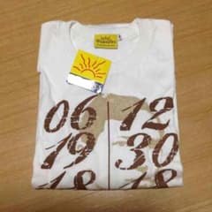 Tシャツ...のサムネイル