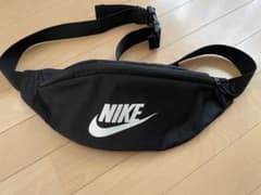 NIKE ボディバッグ ブラックのサムネイル